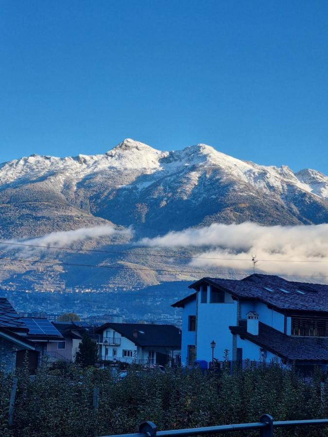 Piccola Mansarda Appartement Aosta Buitenkant foto